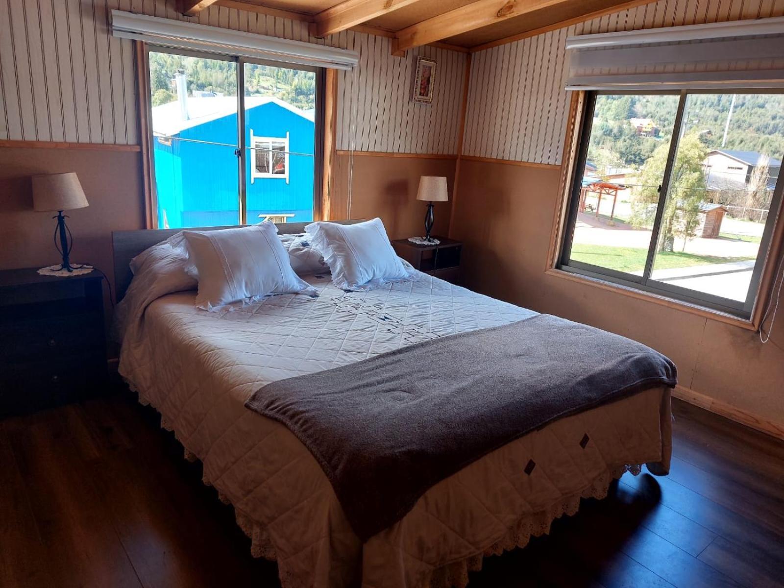 Hostal Y Cabanas Ventisquero Puerto Puyuguapi Exteriér fotografie