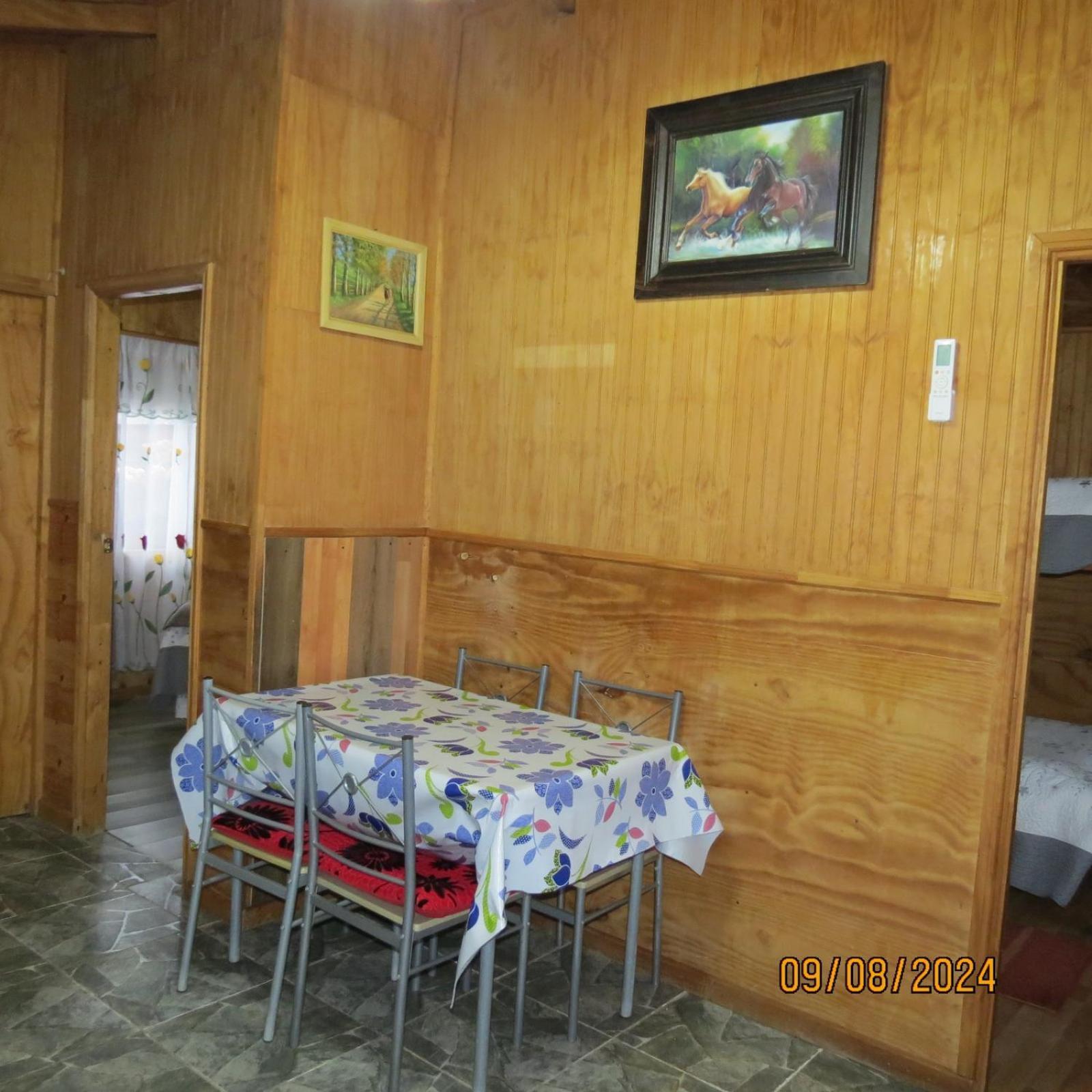 Hostal Y Cabanas Ventisquero Puerto Puyuguapi Exteriér fotografie